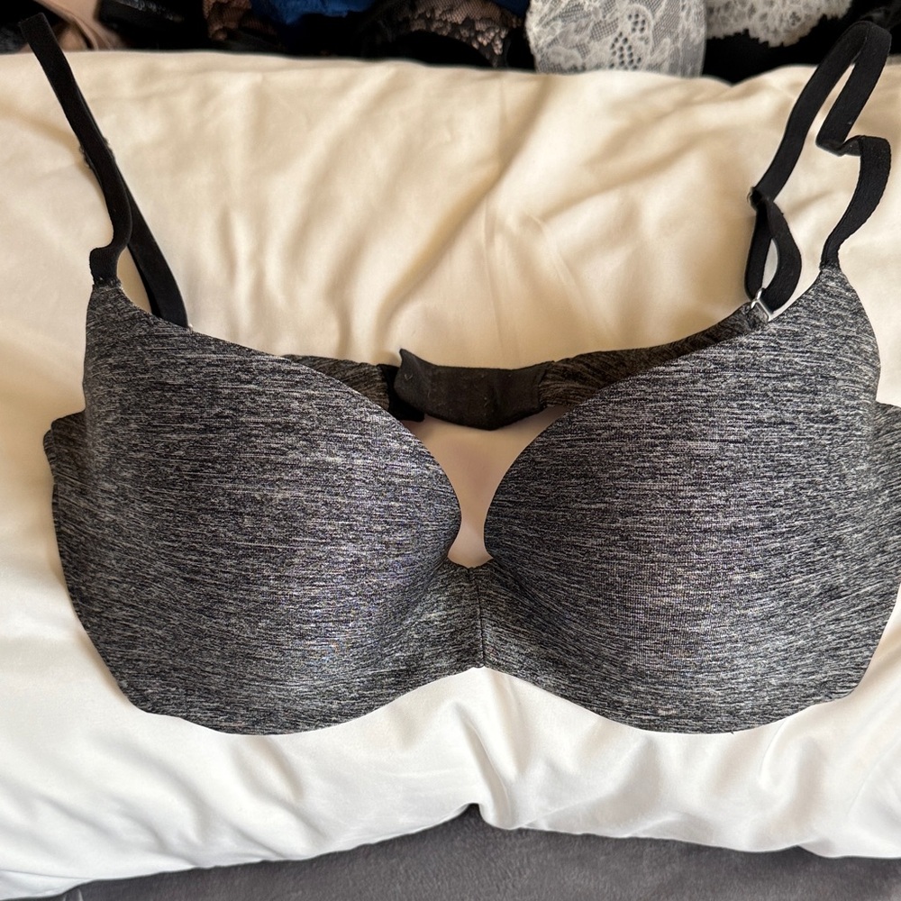 Victoria’s Secret Pink Women's Gray Bra